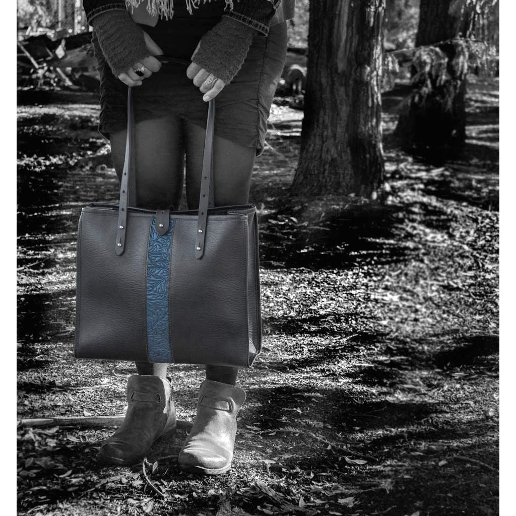 Leather Handbag, Sonoma Tote, Acanthus in Navy Model Image