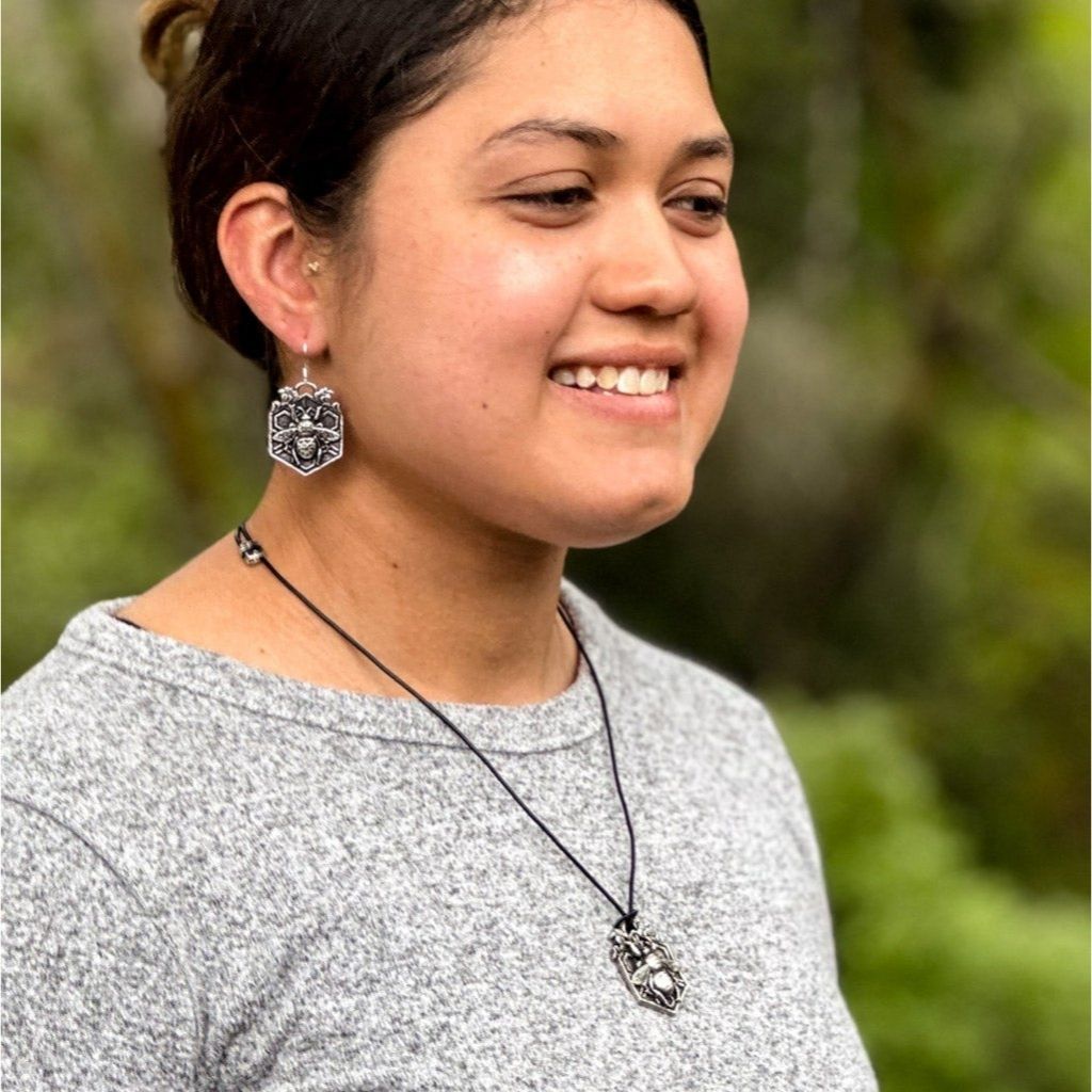 Oberon Design Britannia Metal Jewelry, Earrings & Necklace, Bee Garden - model