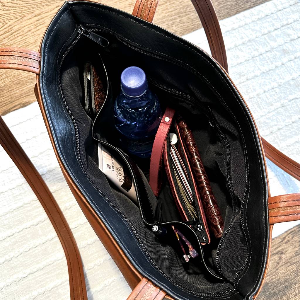 The Classic Toe, Interior View