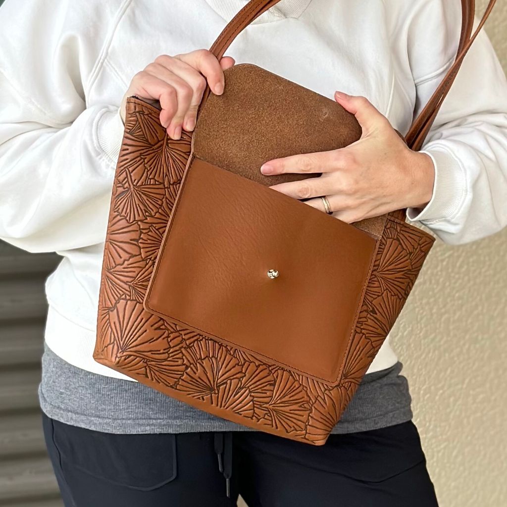 Leather Handbag, The Classic Tote, Ginkgo, Model Opened Image