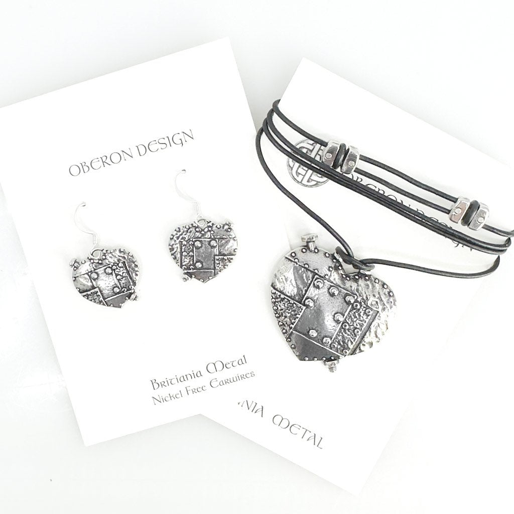 Oberon Design Fearless Heart Jewelry Set, Necklace & Earrings,Cards