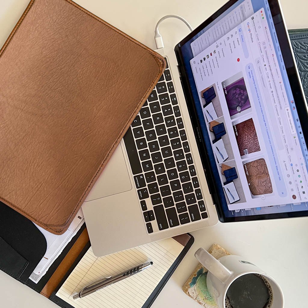 Genuine Leather Laptop, Tablet, MacBook sleeve. Hand made in the USA., Saddle with Computer